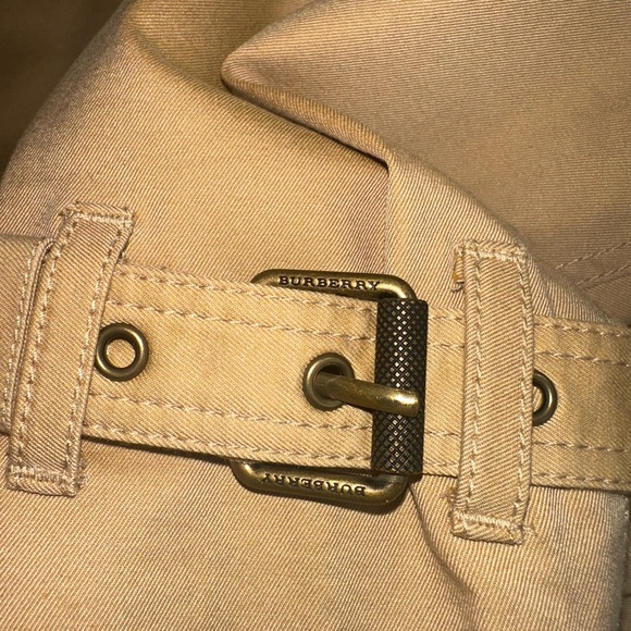 🧥Gorgeous Like New Burberry Brit Women's Peplum Short Trench Size 6 🧥 - Picture 5 of 9